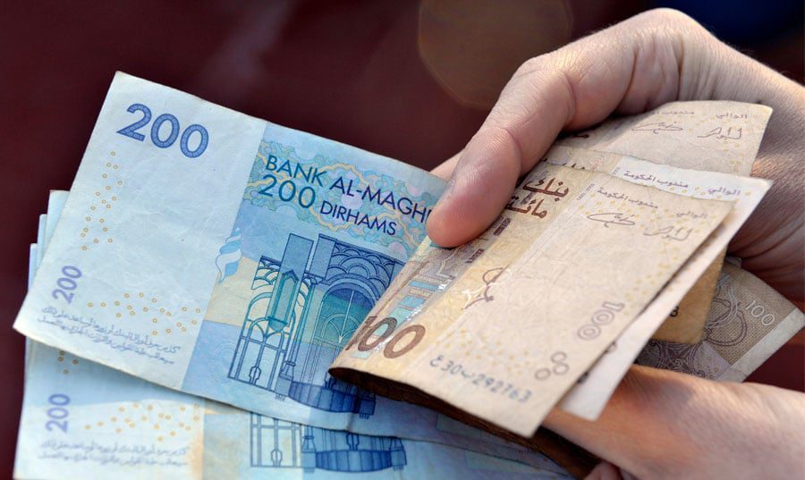 فخ القروض الاستهلاكية..الأسر غير قادرة على سداد 900 مليار للبنوك