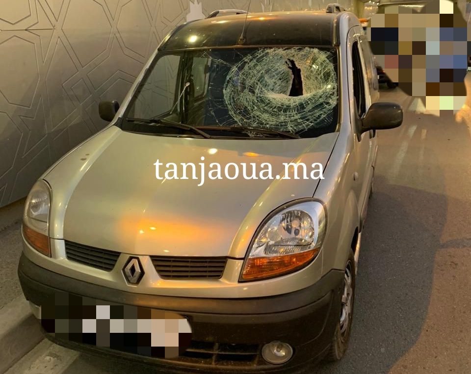 طنجة..مختل عقلي يـ.قتل سائق سيارة بحجرة طائشة في مسنانة