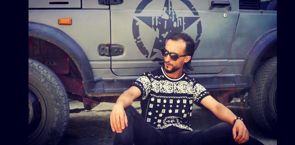هل قرر فنان الراب الطنجاوي “العربي” اعتزال الراب؟