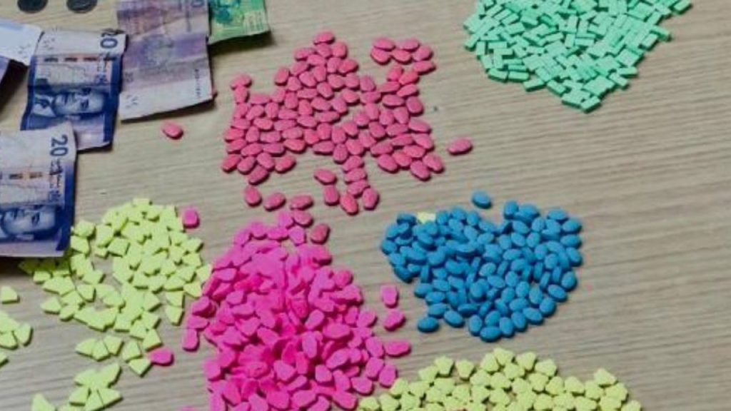توقيف شخص وبحوزته 750 قرصا من نوع “إكستازي”في المحطة الطرقية بطنجة