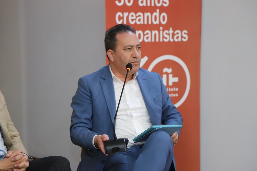 الحكومة الإسبانية المقبلة.. على سانشيز أن يرتاح في عطلته وعلى فييخو المضي عبثا في طريق الأشواك