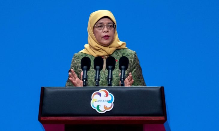 رئيسة سنغافورة تستشهد بسيرة الرسول