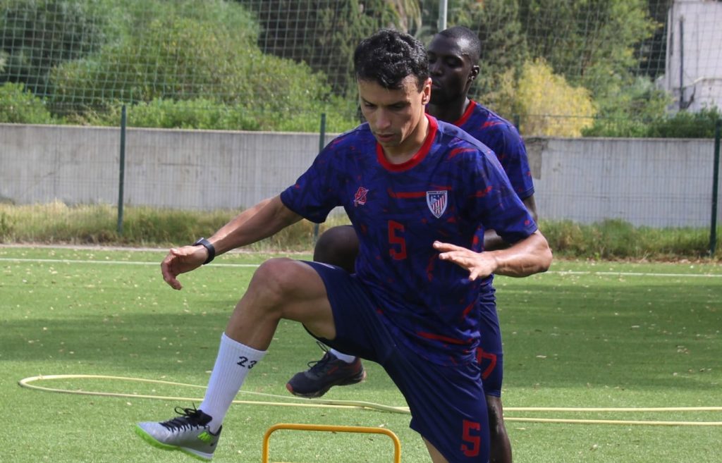 المغرب التطواني يحل بمركز محمد السادس لكرة القدم لإجراء الإختبارات الطبية