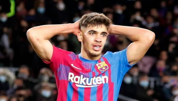 ماركا الإسبانية: الزلزولي يغادر برشلونة إلى ريال بيتيس