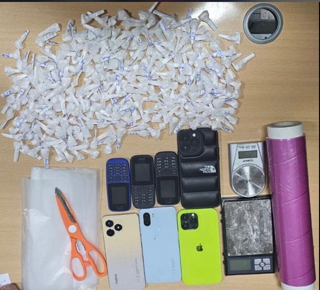 أمن طنجة ينجح في توقيف عصابة الكوكايين بحي مسنانة