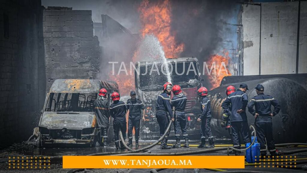 الشرطة القضائية تدخل على خط انفـ،،ـجار واحـ،،ـتراق مصنع في مغوغة