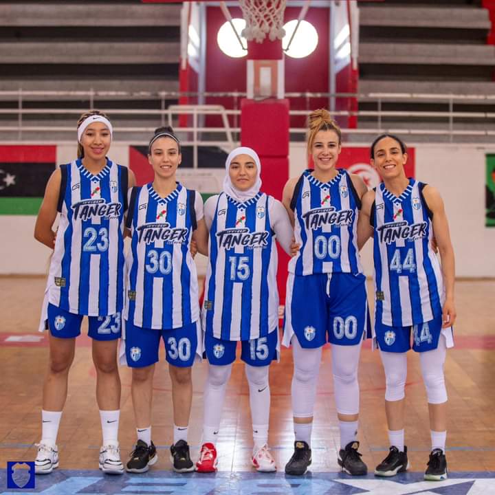 اتحاد طنجة لكرة السلة يتفاجئ بانتقال لاعبة بارزة لفريق الكوكب المراكشي