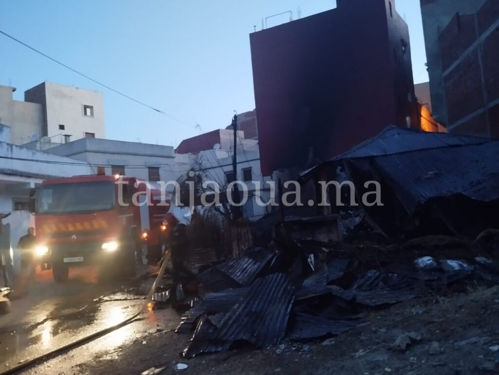 طنجة.. مصـ،رع شخص في حريـ،ـق داخل منزله بحي بني توزين