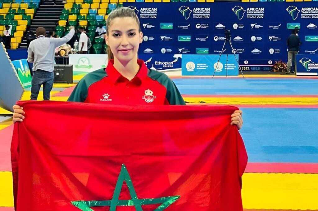 أولمبياد باريس.. لاعبة التايكواندو المغربية أميمة البوشتي تتأهل إلى ثمن النهائي