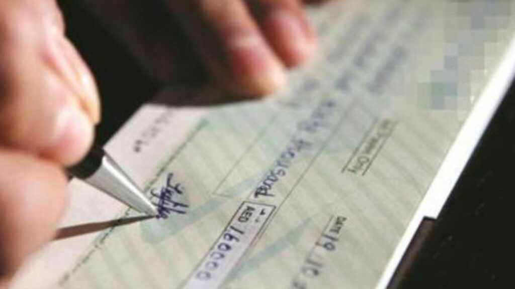 شيكات الضمان والفوترة المبالغ فيها تضع مصحات خاصة تحت مجهر وزارة الصحة