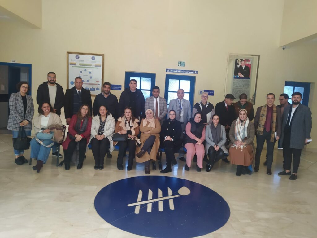 طنجة تحتضن لقاء تنسيقي لدعم إعادة إدماج النزلاء وأسرهم