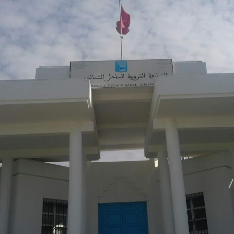 فضيحة الرخص الأحادية تعجل بإقالة رئيس مجلس جماعة الساحل الشمالي