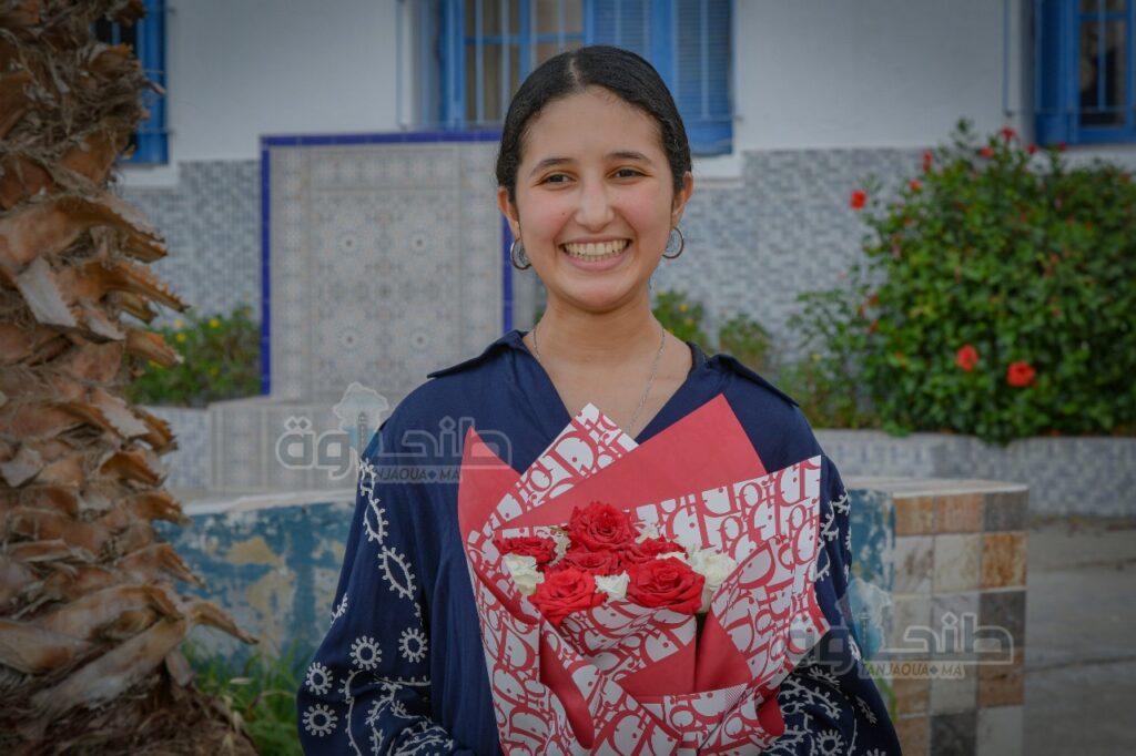 أميمة الراكعي.. تلميذة تتوج مسارا دراسيا متميزا بأعلى معدل في طنجة