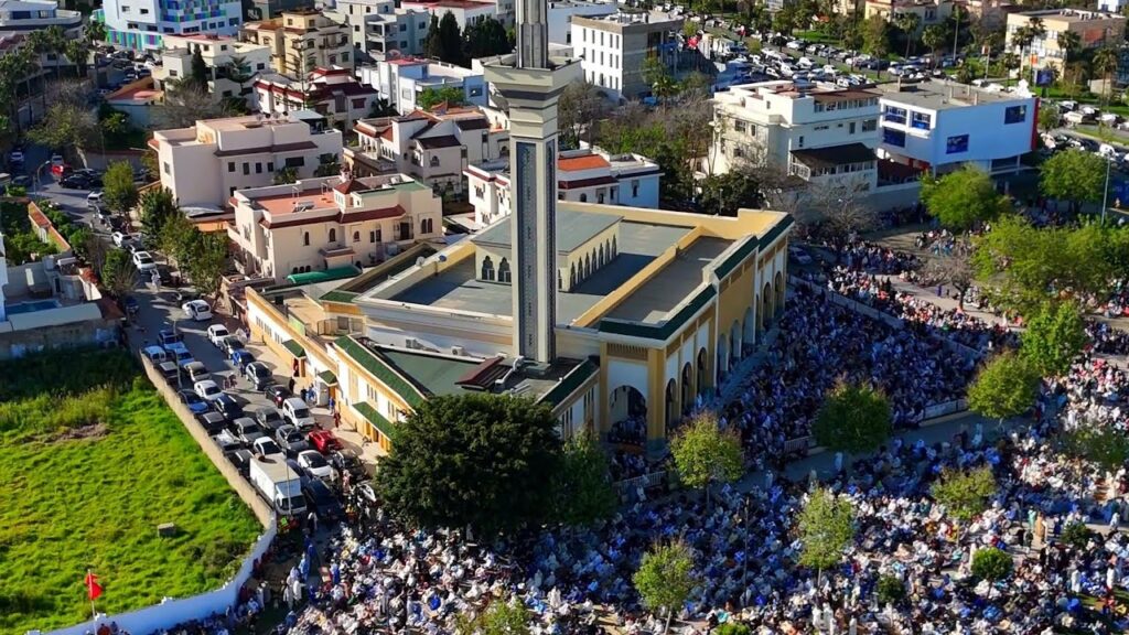 هل يستفيد موظفو القطاع الخاص من يوم عطلة إضافي بمناسبة العيد؟