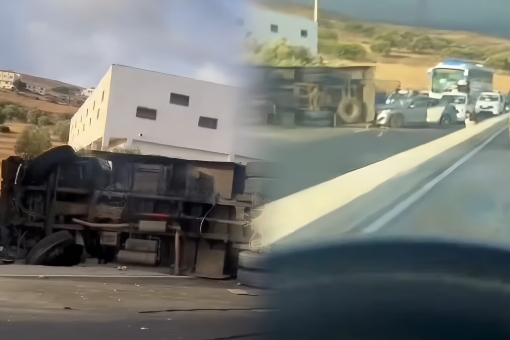 كانت محملة بالبصل.. انقلاب شاحنة يعرقل السير بين طنجة وتطوان