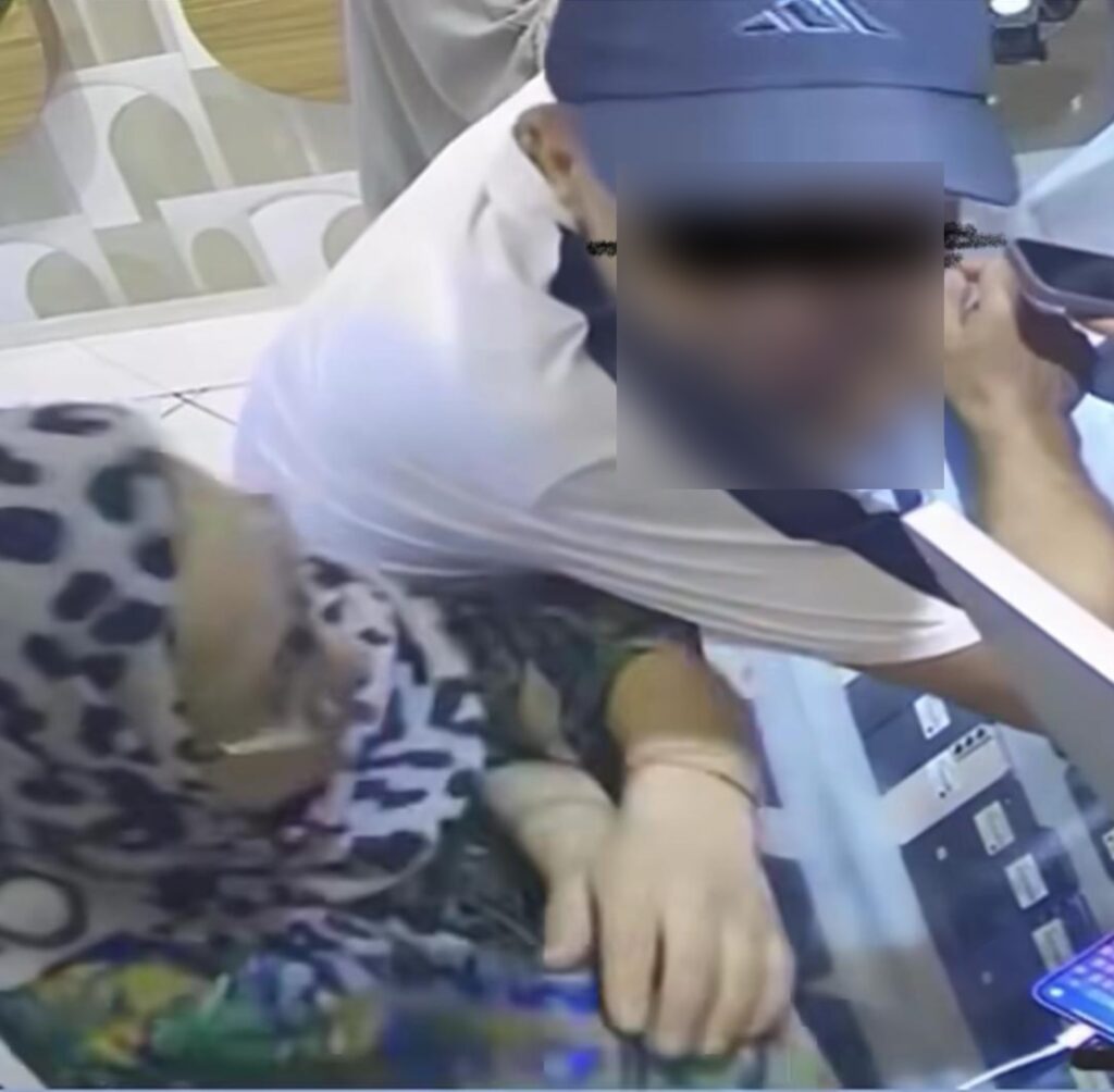 أمن طنجة يوقف عربدة شخصين متورطين في سرقات محلات للهواتف