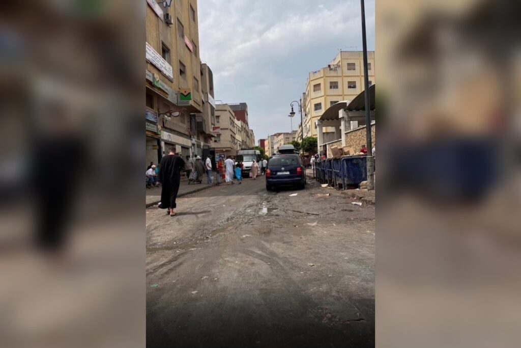 السلطات تتدخل لتحرير حي الحداد من فوضى الباعة المتجولين