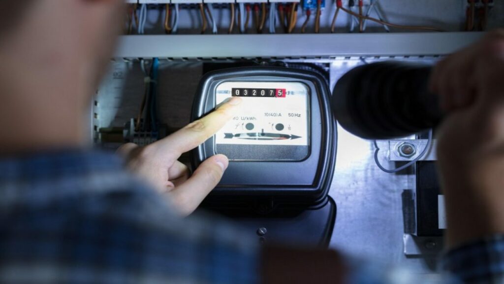 أمانديس وتدهور خدمات الماء والكهرباء بجهة طنجة.. أزمة مستمرة وأفق انتقال غامض