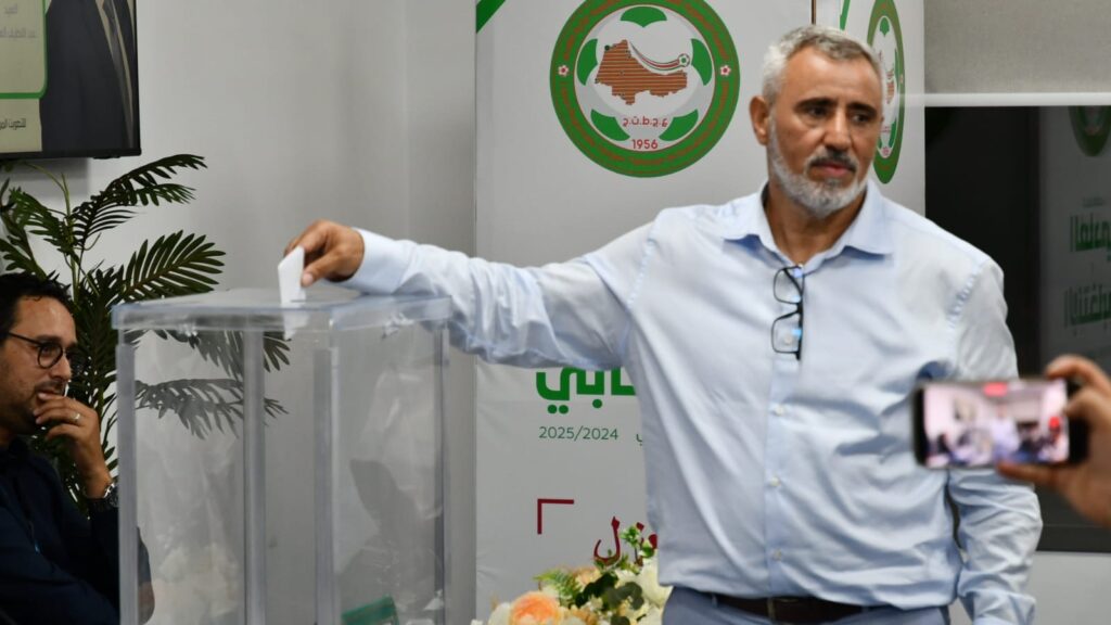 عبد اللطيف العافية يفوز برئاسة عصبة طنجة تطوان الحسيمة لكرة القدم لولاية جديدة
