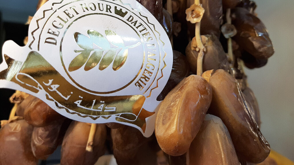تونس توضح سبب وقفها تصدير التمور للمغرب