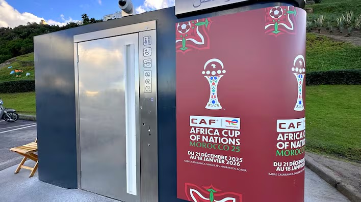انطلاق تشغيل المراحيض العمومية الذكية بطنجة.. خدمة درهم واحد لتعزيز جاذبية الفضاء العام