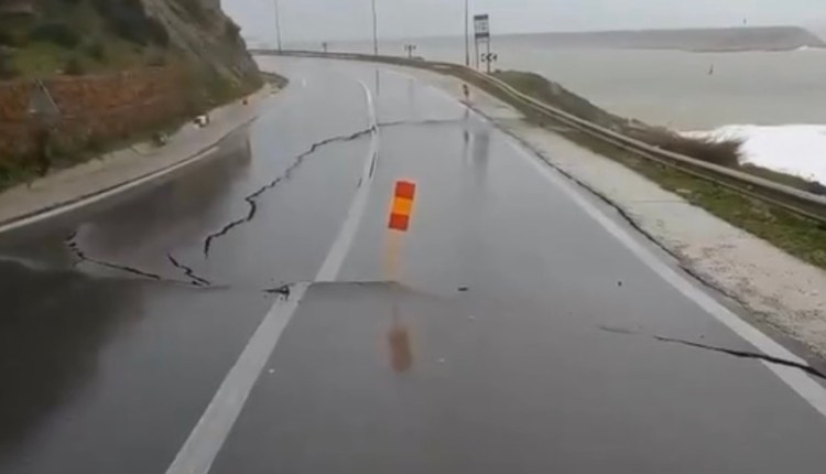 بسبب التساقطات الكثيفة.. انهيار مفاجئ بالطريق الوطنية بين طنجة والقصر الصغير
