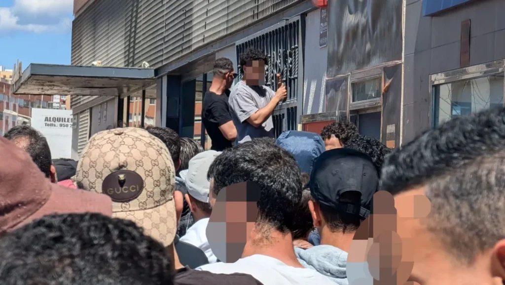 المغاربة في المرتبة المتأخرة ضمن برنامج تسوية المهاجرين بإسبانيا