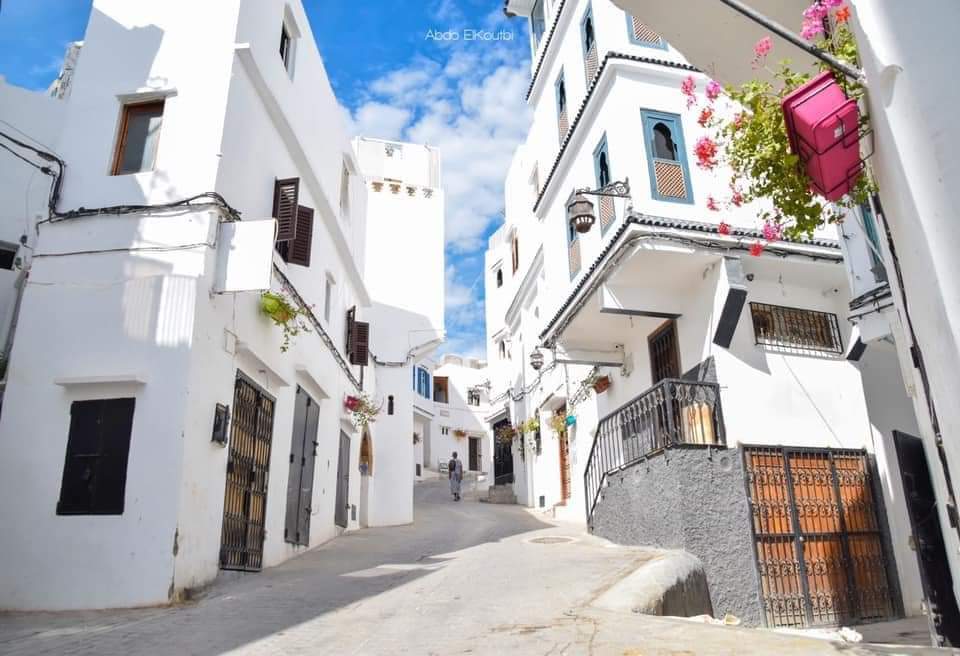 الكراء يلتهم أجور سكان طنجة.. 97% من الراتب يذهب للسكن