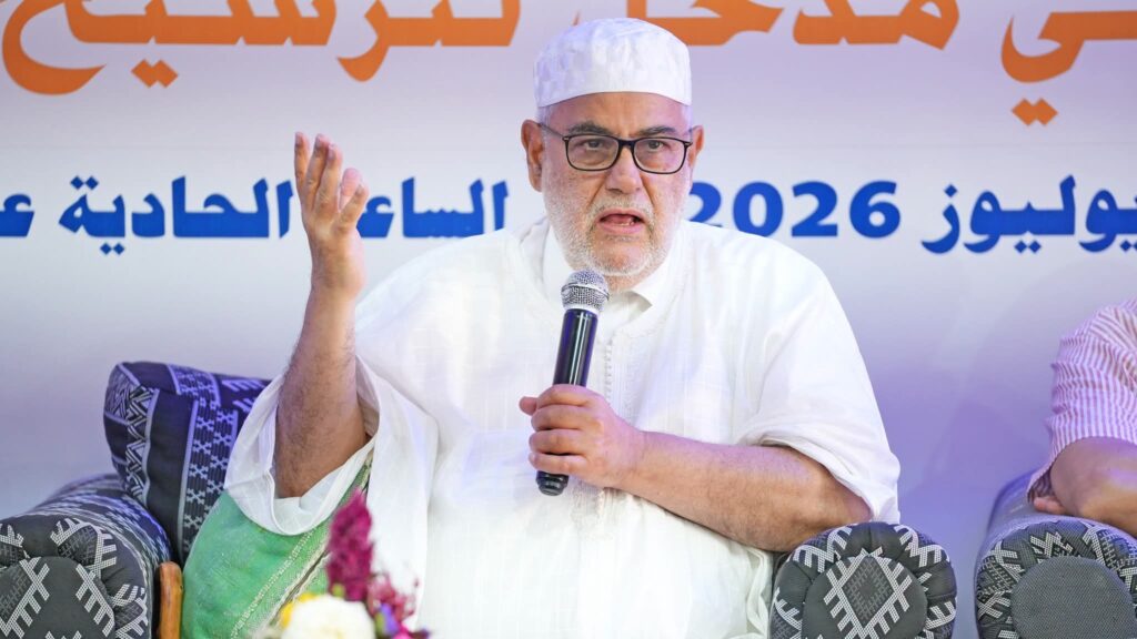 بعد الجدل الذي أثارته تصريحاته عن أزولاي.. بنكيران يعتذر عن لفظة “قندوح”