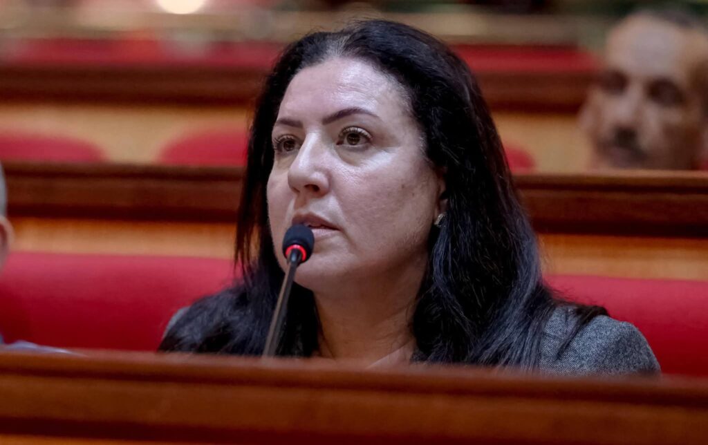 ضربة سياسية جديدة للاتحاد الاشتراكي بطنجة.. سلوى الدمناتي تستقيل رسمياً من الحزب