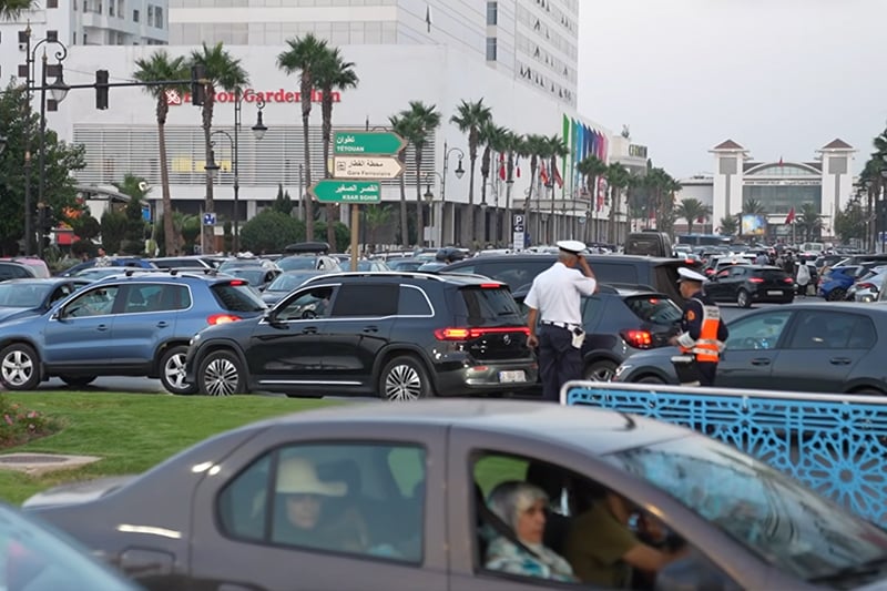 الركن العشوائي ونقص المرائب يفاقمان ازدحام طنجة