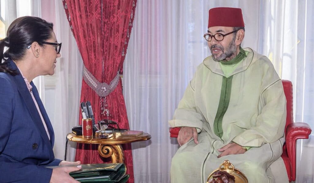 ترقب إعلان رسمي عن التشكيلة الحكومية الجديدة بعد توافد أسماء سياسية على القصر الملكي بالرباط